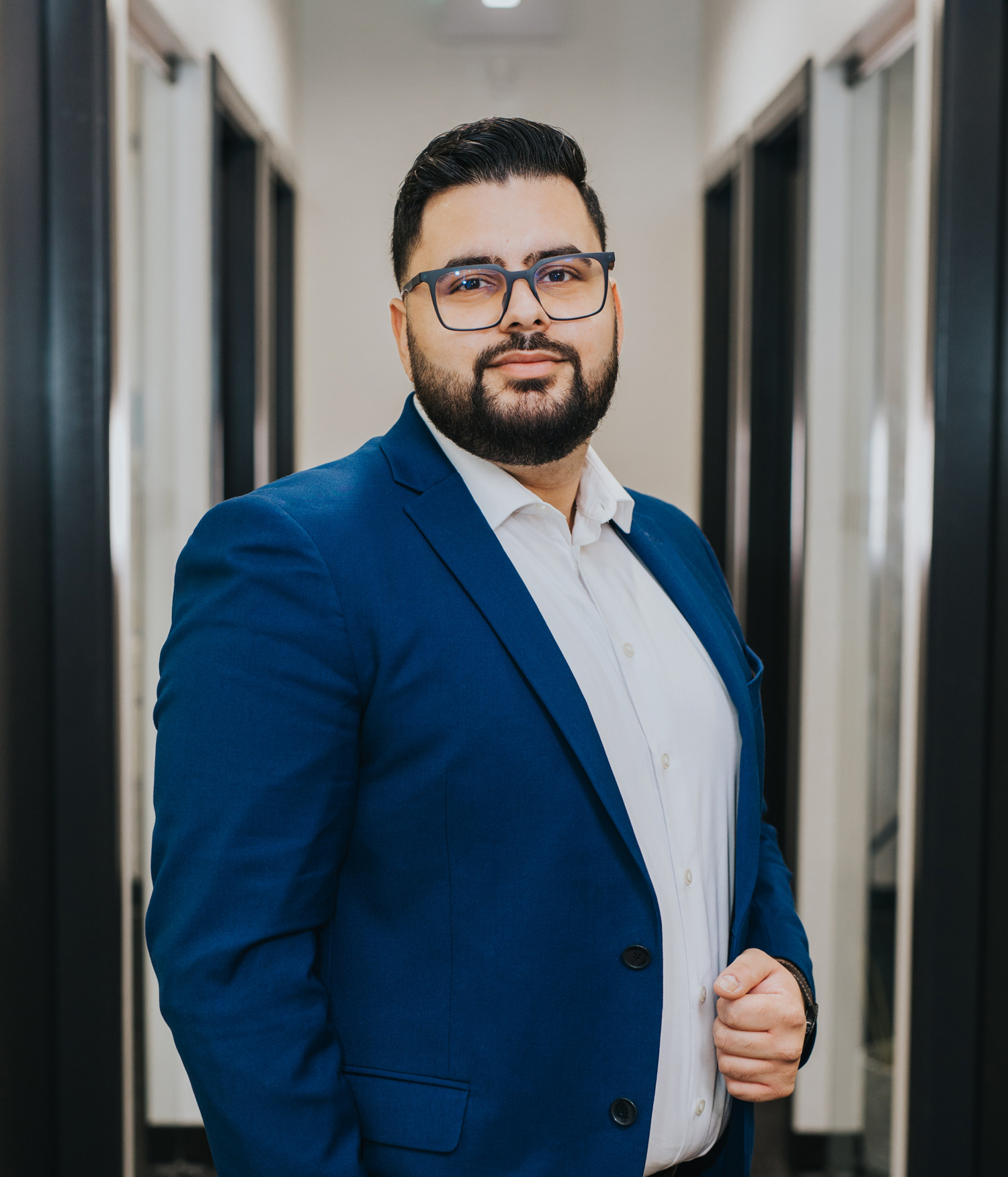 Apna Law LLP | Trusted Legal Services